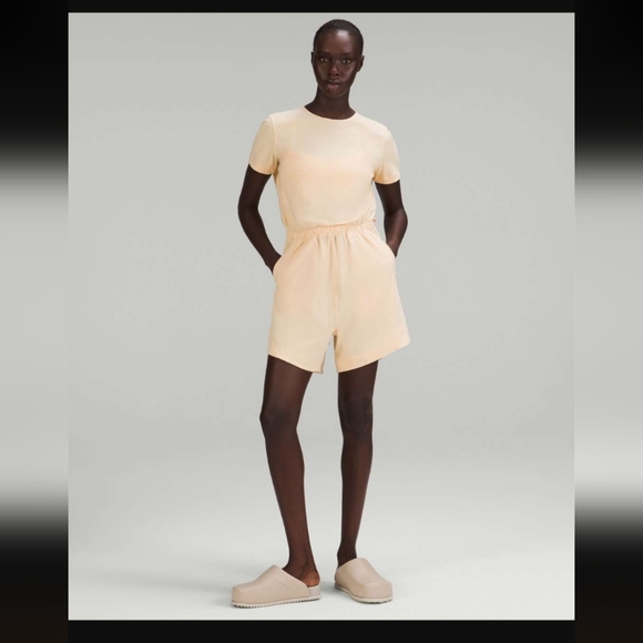 Lululemon Lightweight High-Neck Romper Prosecco - Picture 3 of 6